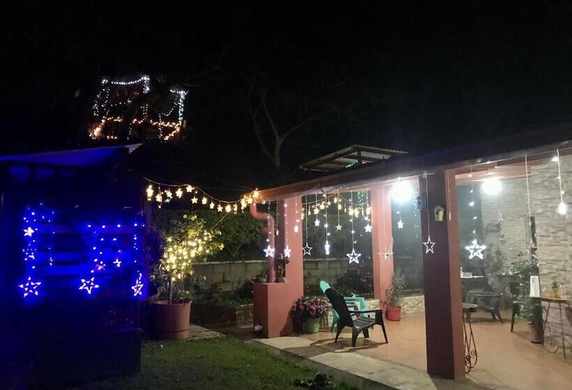 فندق Villa Castillo De Ensueño