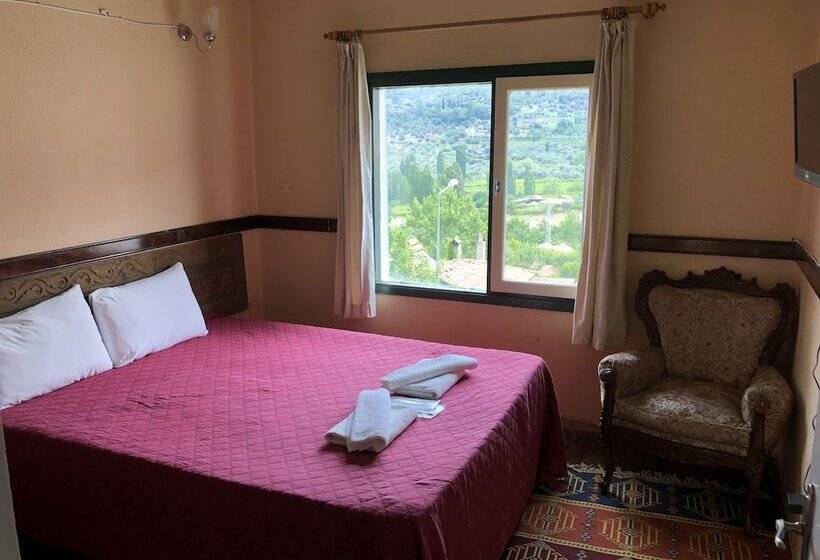 Отель Wisteria Guest House