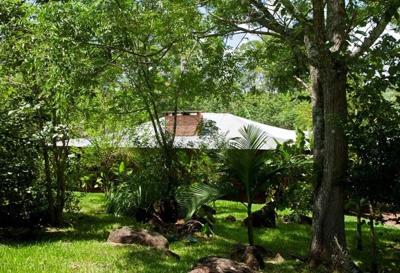 Hotel Yacaratia Lodge