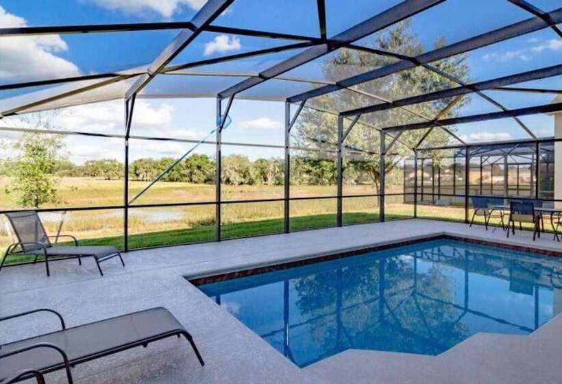 Marbella South   Lovely 5bd/3.5ba Ph #5ms040