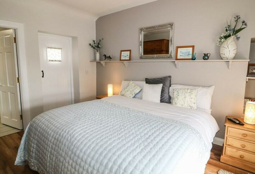 Mary Larkin's Cottage