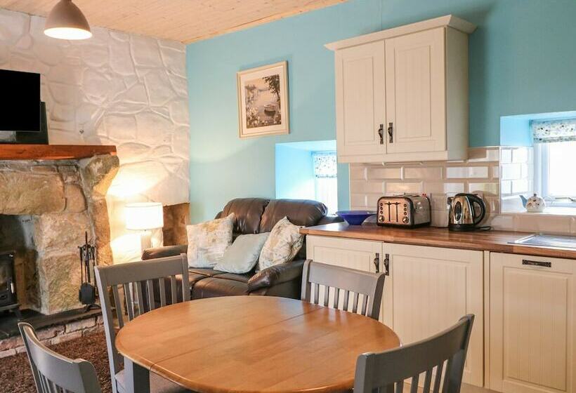 Mary Larkin's Cottage