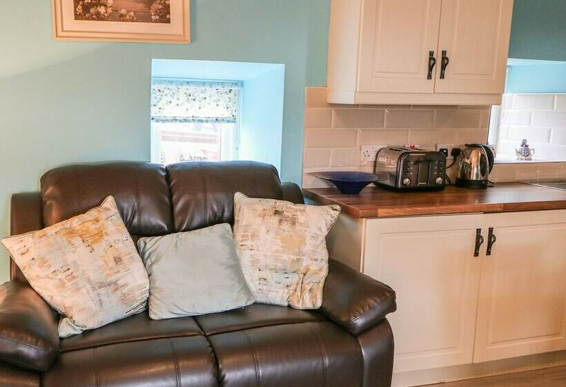 Mary Larkin's Cottage