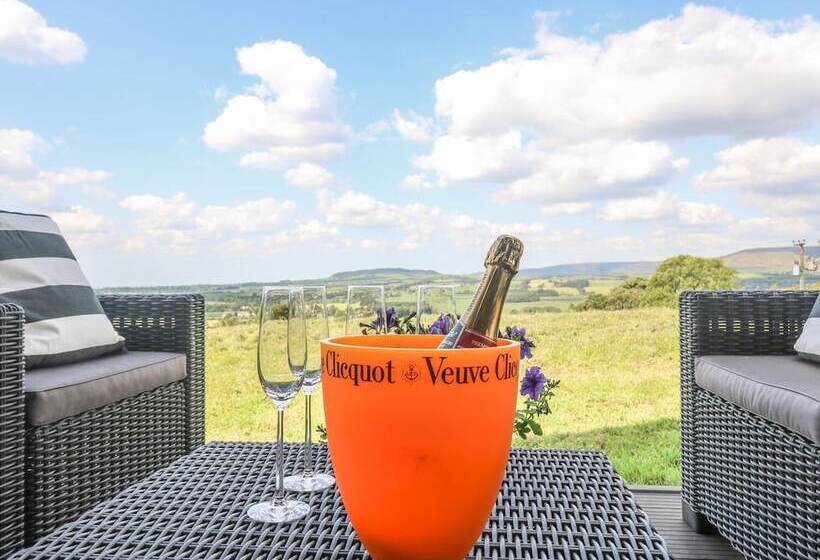 Meadow Cottage At Hill Top Farm