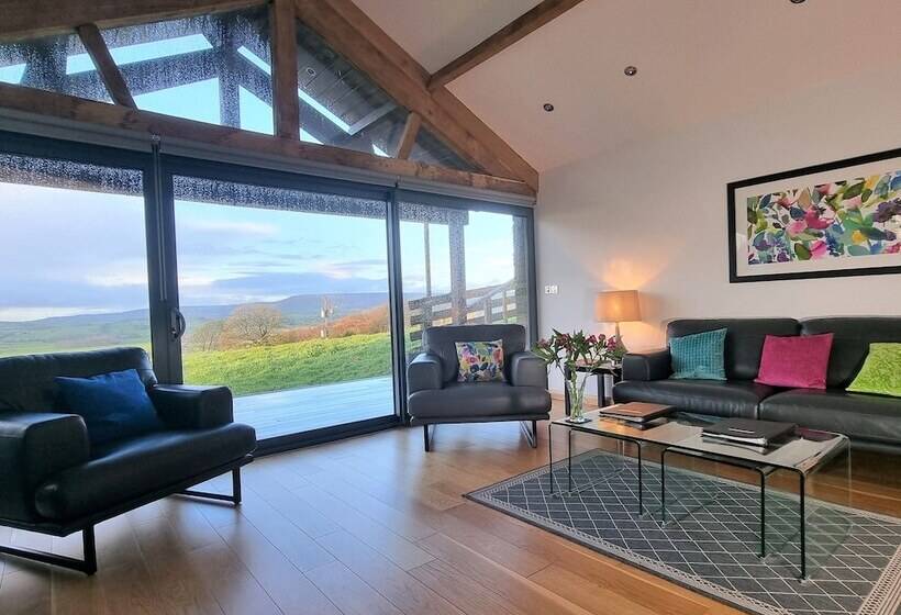 Meadow Cottage At Hill Top Farm