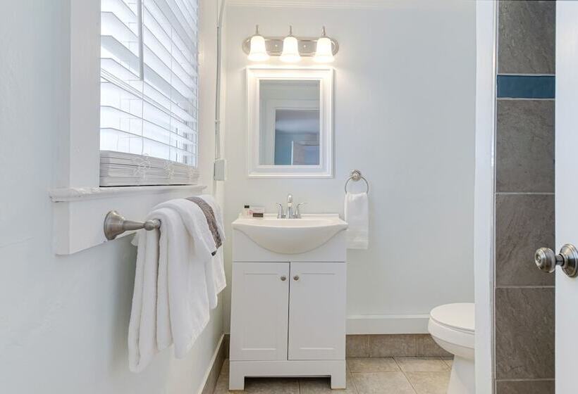 מוטל The Inn At Southport