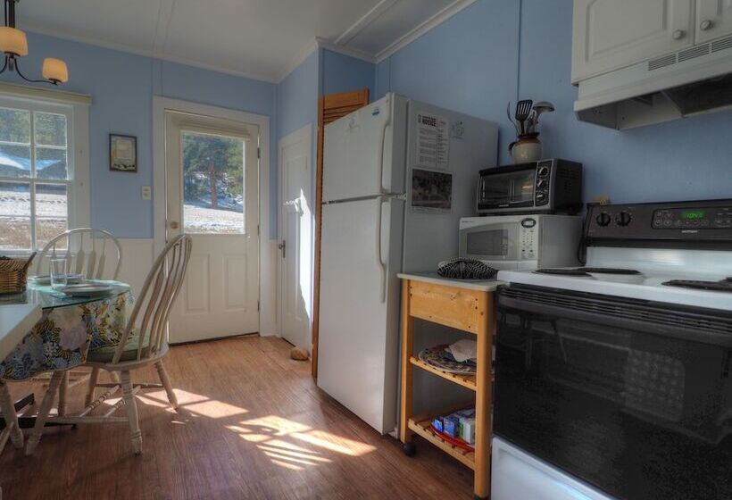 Murphy S Riverside    Ev #3178 2 Bedroom Cottage By Redawning