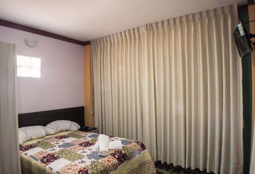 پانسیون Casa De Huespedes Valhalla