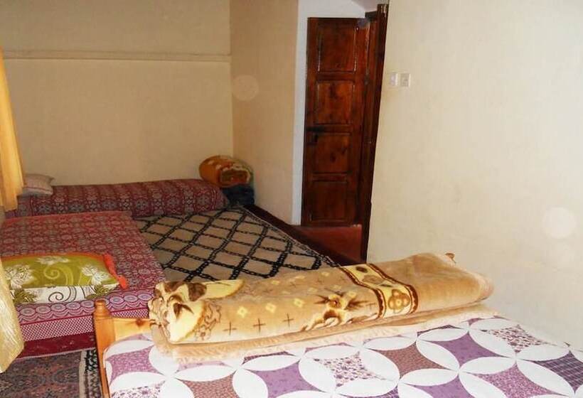 پانسیون Chez Boutfounaste