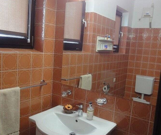 膳宿费 Comfort And Views