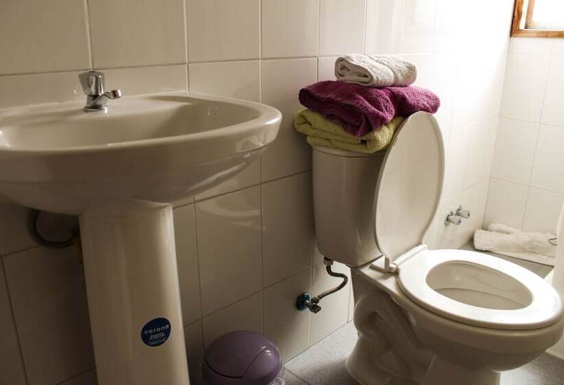 بنسيون La Cascada