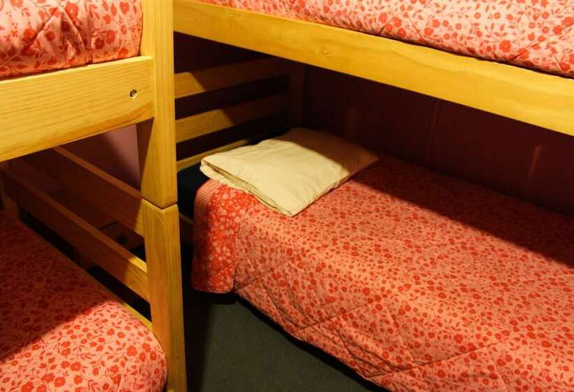 بنسيون La Cascada