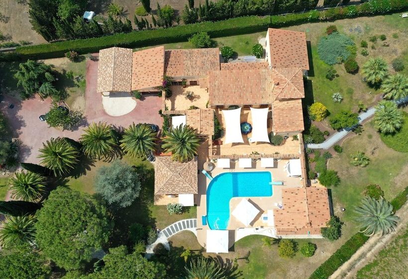 פנסיון Chambres D Hôtes & Spa Mas Dels Esquirols