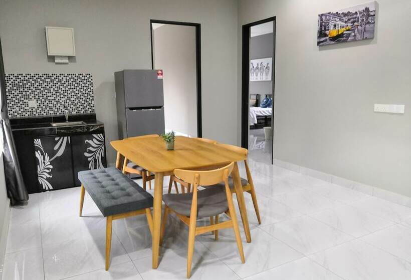 Pension Re   Roomy Stay