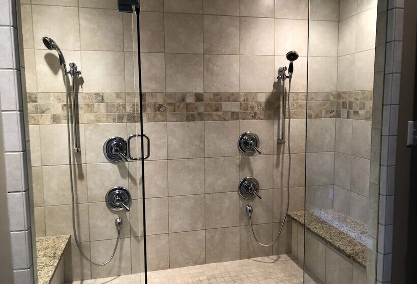 펜션 The Loft At Camelot