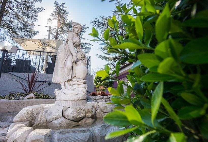 Пансион Villa Sandi   Free Parking