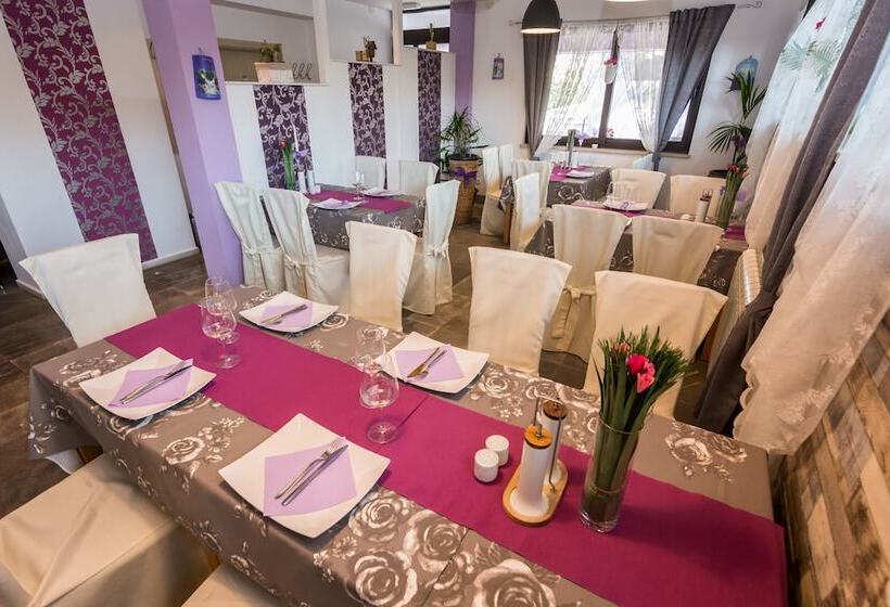 Пансион Villa Sandi   Free Parking