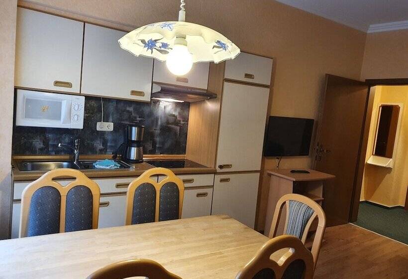 펜션 Zum Weingutsmuseum