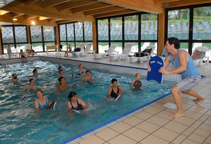 אתר נופש Village Vacances La Prade Haute