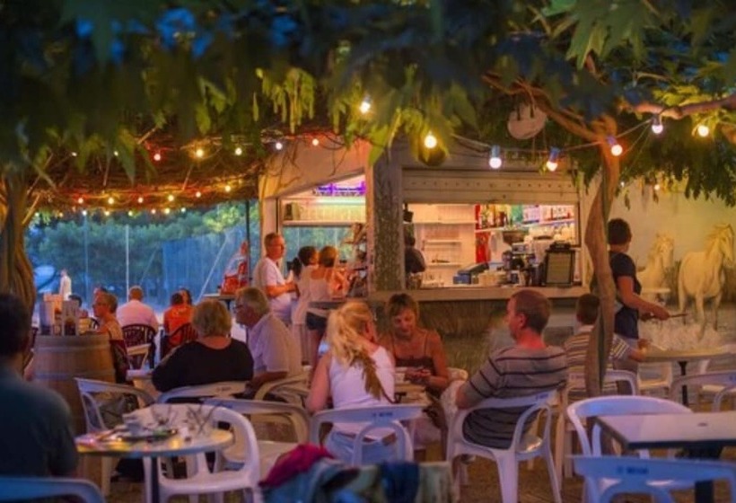 אתר נופש Village Vacances Lo Solehau