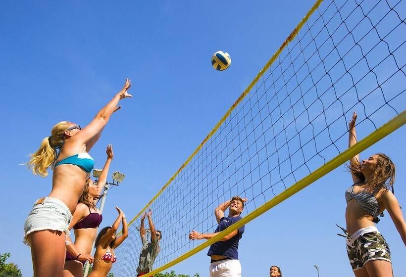 אתר נופש Village Vacances Lo Solehau