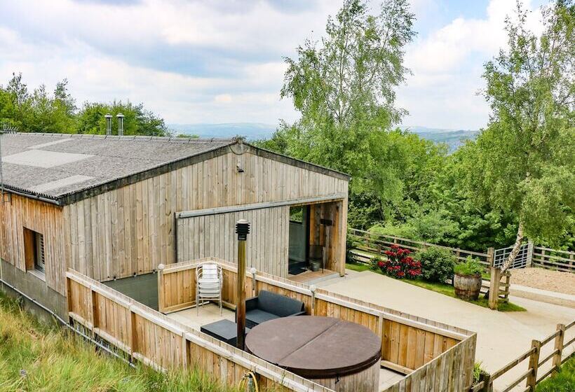 Rowan Bank, Jacobs Wood