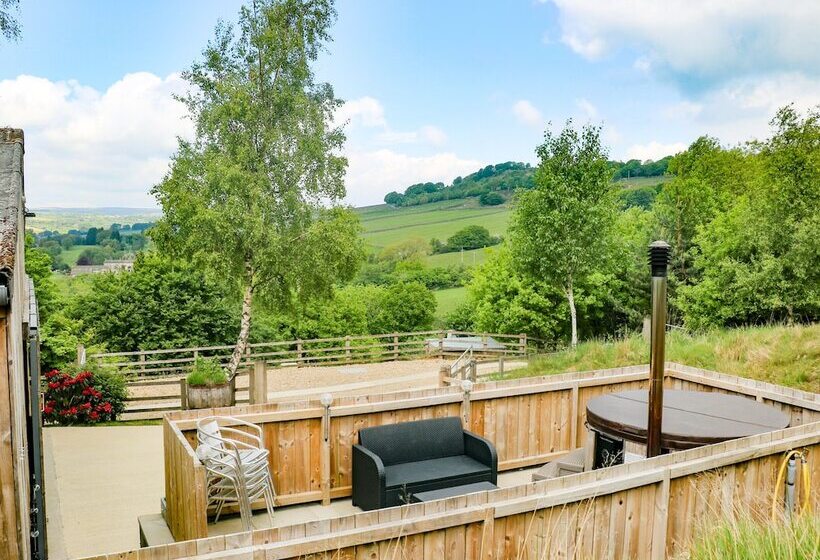 Rowan Bank, Jacobs Wood