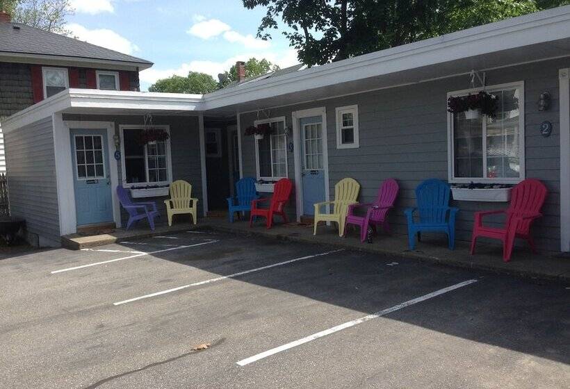 Sandcastle Inn & Motel