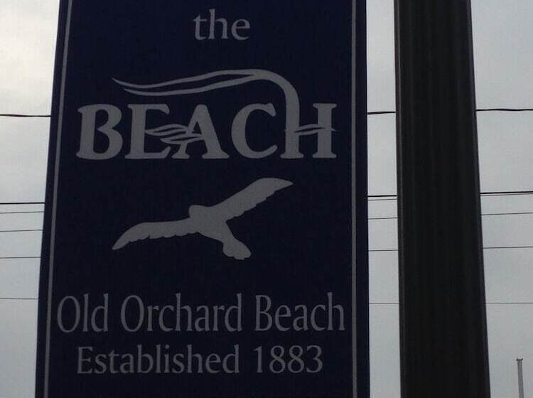 Sandcastle Inn & Motel