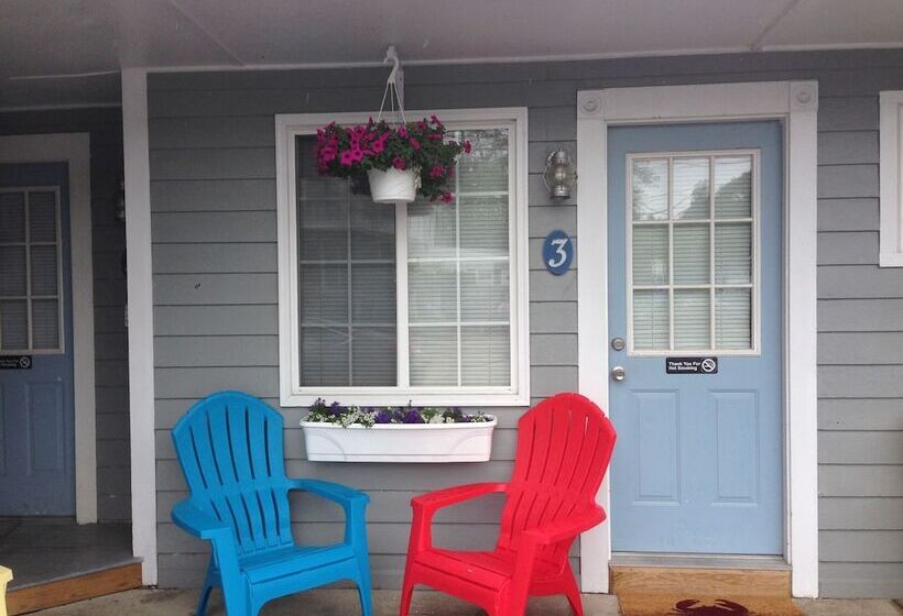 Sandcastle Inn & Motel