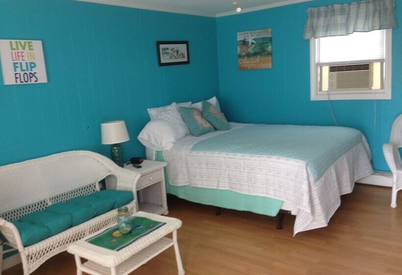 Sandcastle Inn & Motel