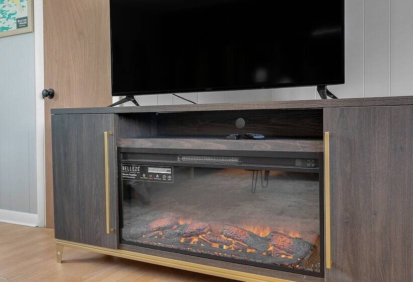 Sandcastle Inn & Motel