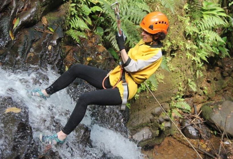 Spanish By The River Turrialba Hostel