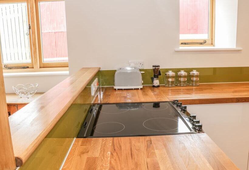 The Cow Byre, Heath Farm