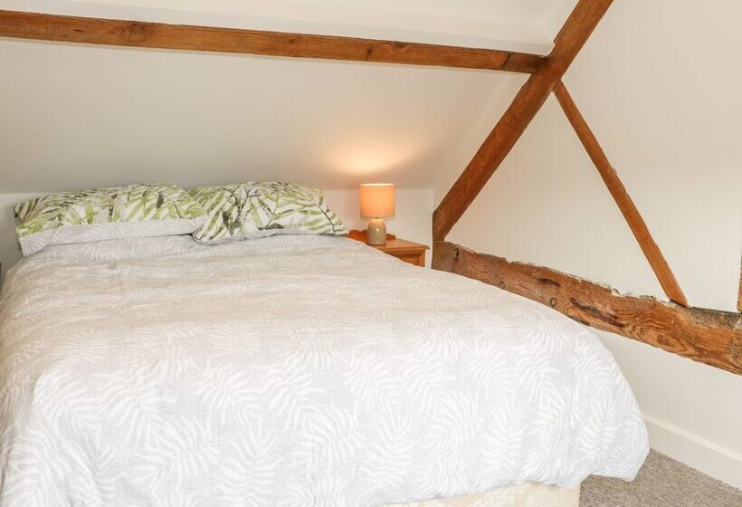 The Cow Byre, Heath Farm