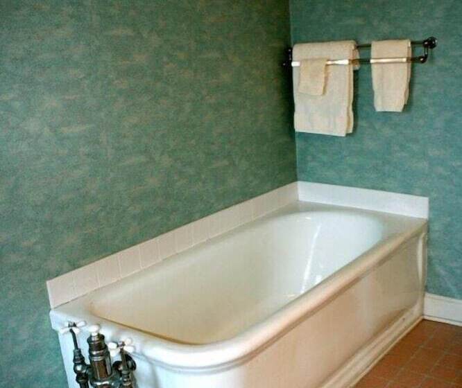 The Cozy Afghan Bed & Breakfast