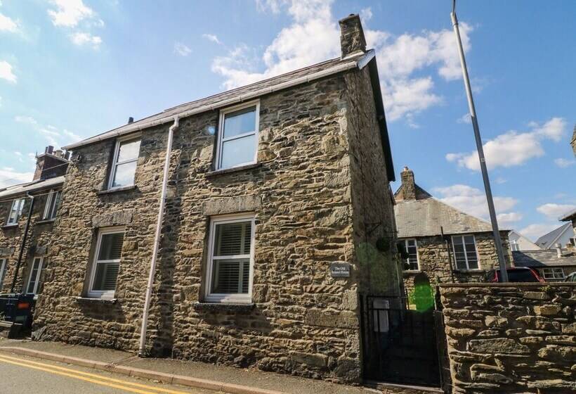 The Old School House