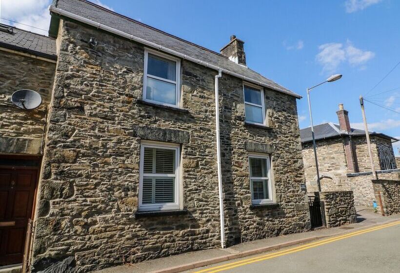 The Old School House