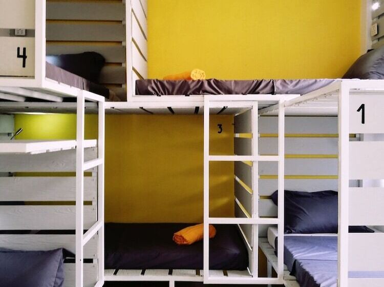 The Place Hostel & Rooftop Bar