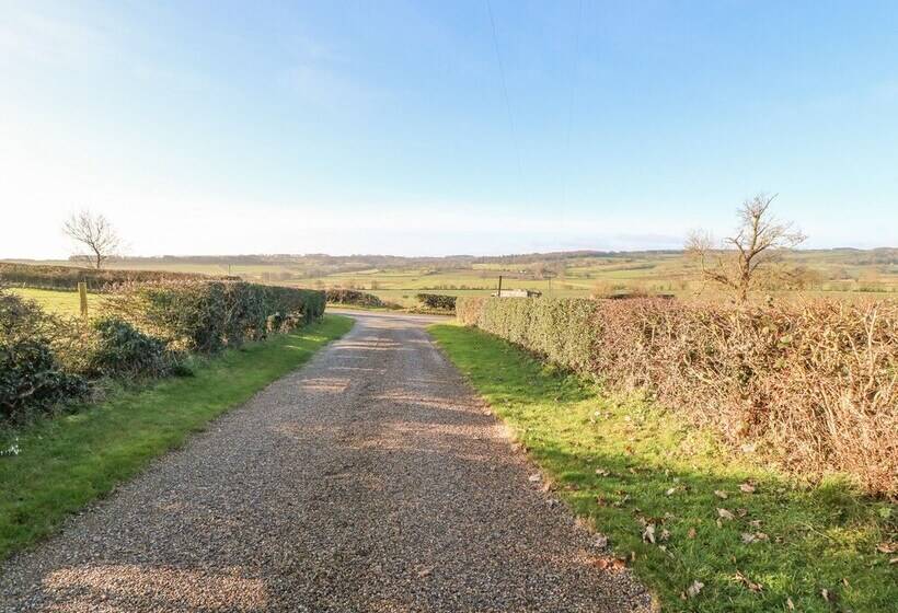 The Stable, Sedbury Park Farm