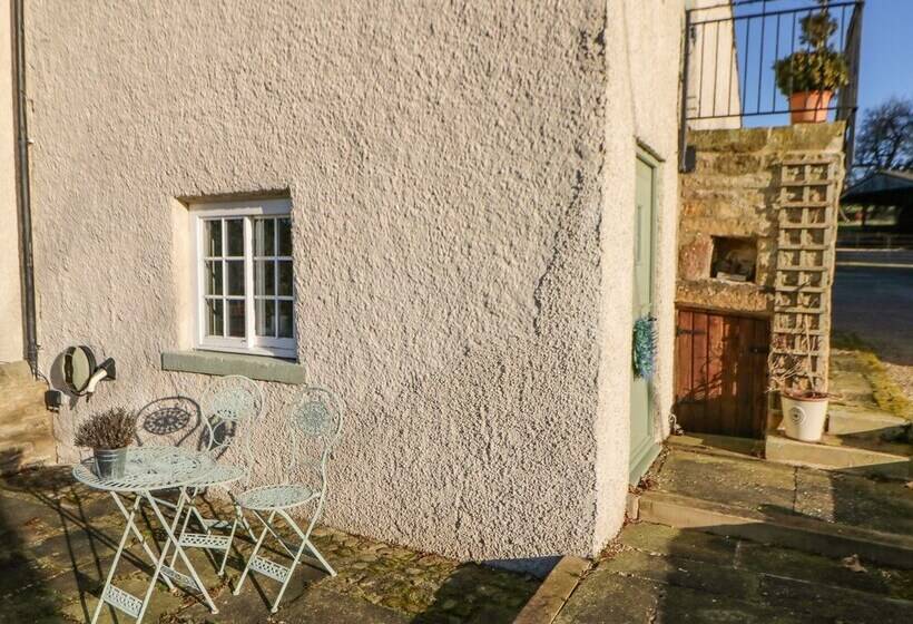 The Stable, Sedbury Park Farm