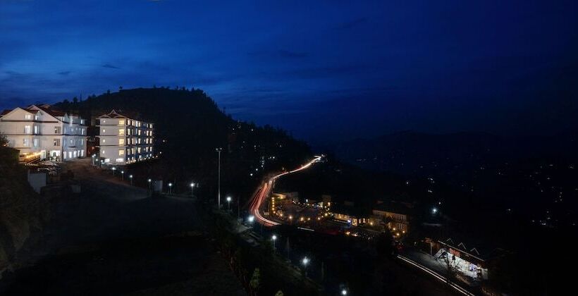 The Twin Towers Hotel New Kufri