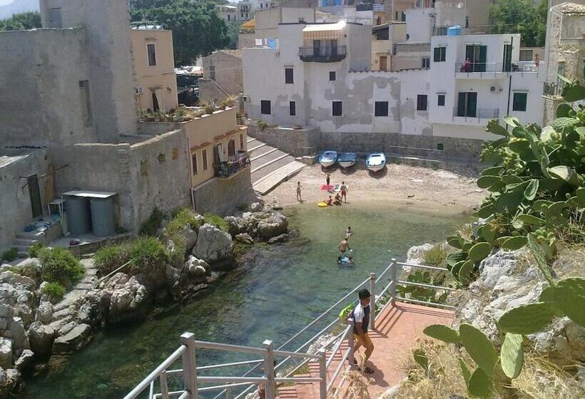 مبيت وإفطار La Caletta