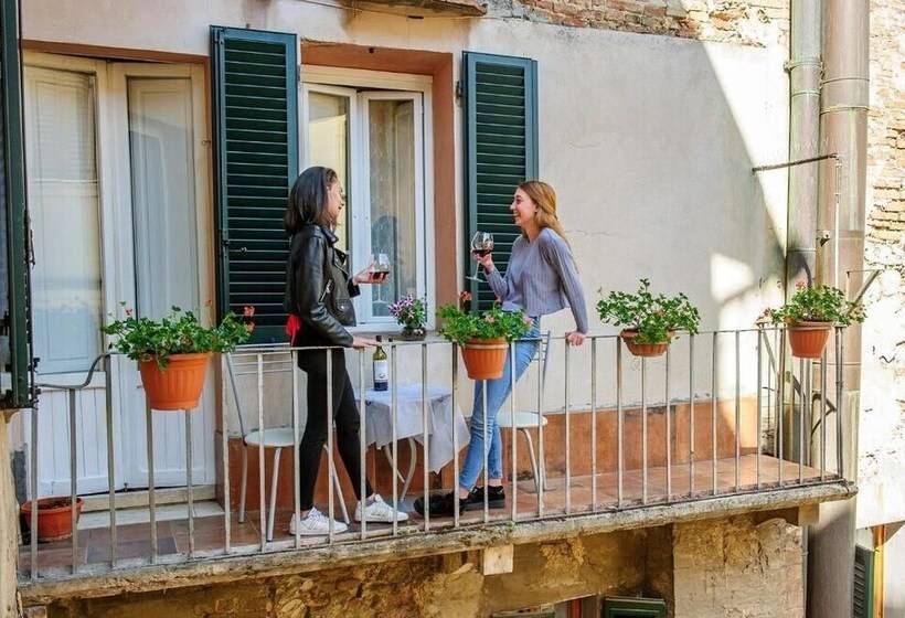 ベッドアンドブレックファースト Meublè Evoè