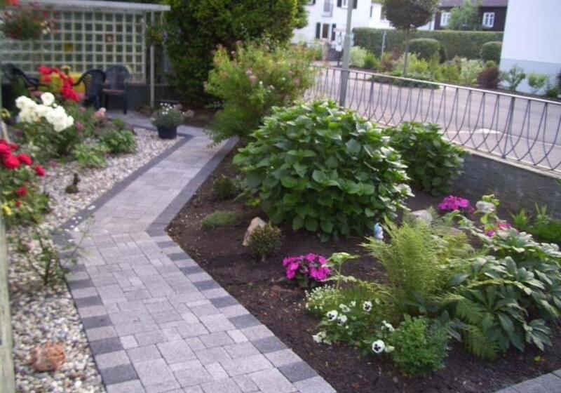 住宿加早餐  Pension Wiesenau