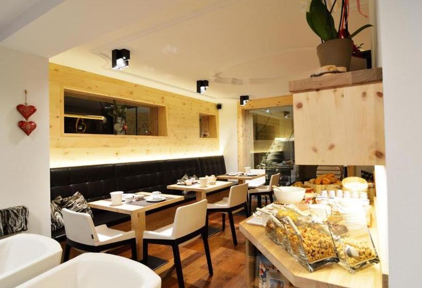 Chalet Elisabeth Dolomites Alpin & Charme