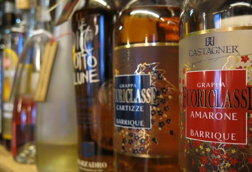 Digonera Historic Hotel B&b