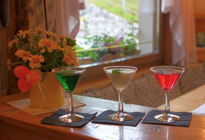 Digonera Historic Hotel B&b