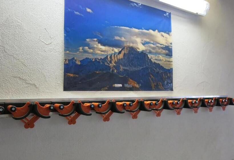 Digonera Historic Hotel B&b