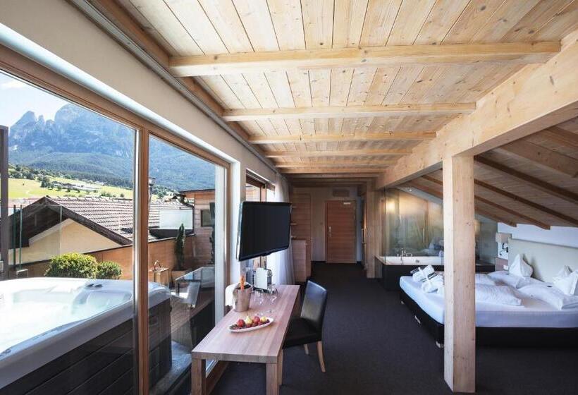 Gartenhotel Völser Hof   Adults Only